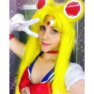 Meet your Posher, Deana